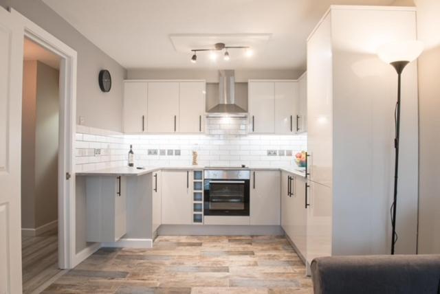 Finchley Contemporary 2 Bed Apartment + Parking Hendon Dış mekan fotoğraf